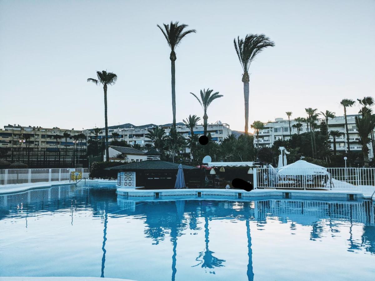 Golf Coast Los Alamos, Primera Linea De Playa Torremolinos Exterior photo
