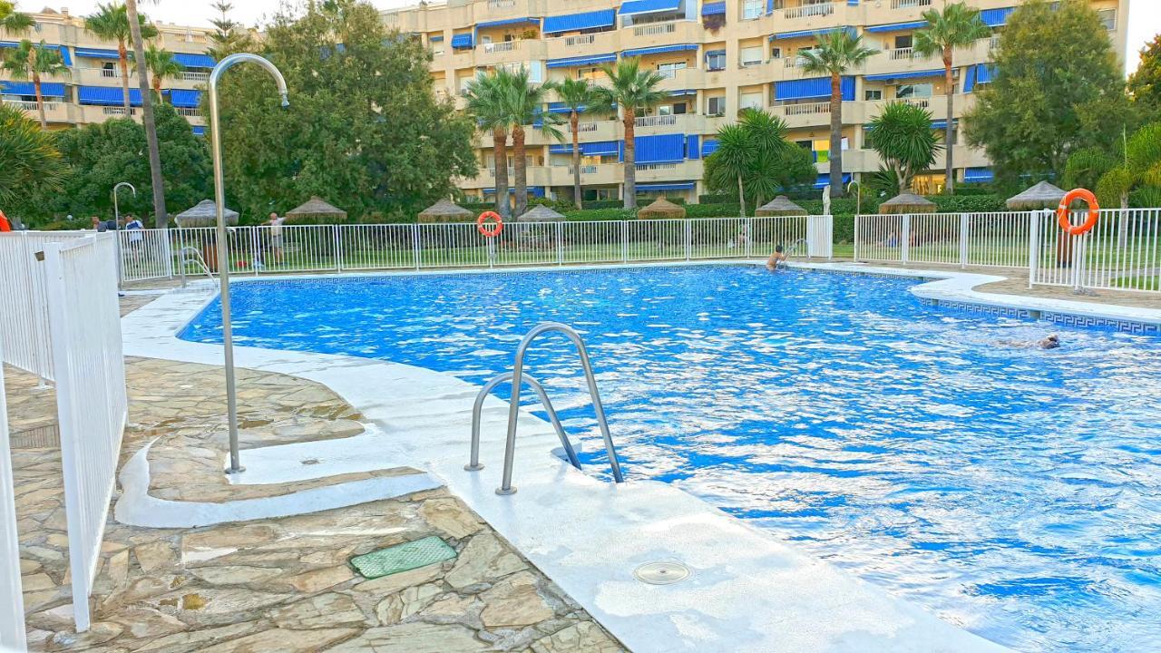 Golf Coast Los Alamos, Primera Linea De Playa Torremolinos Exterior photo